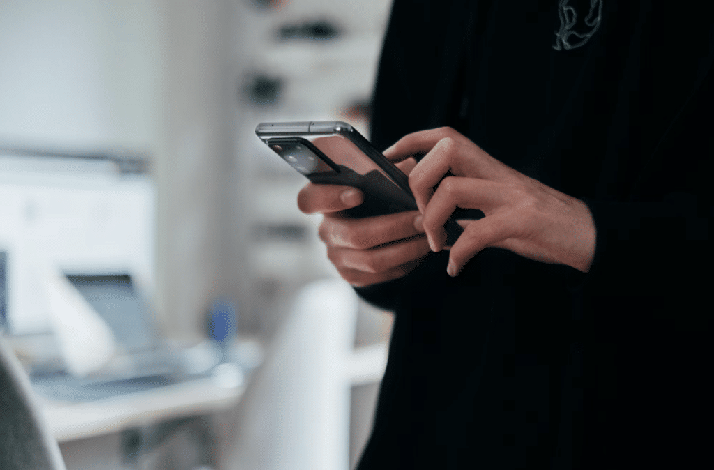 Best eSIM for International Travel in 2026 - Fonus